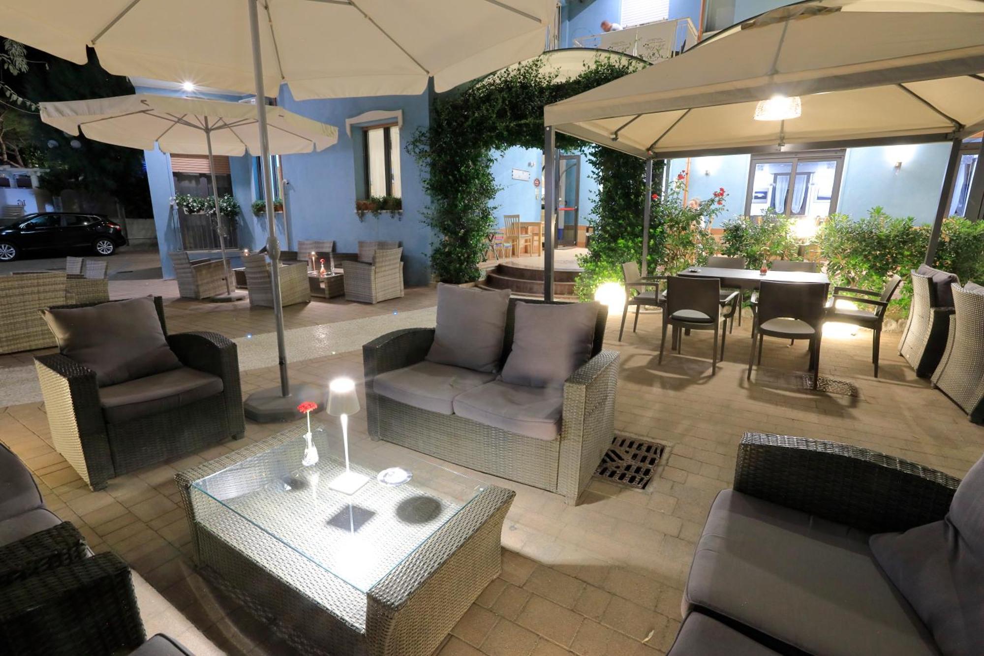 Hotel Lauretta Bellaria-Igea Marina Ngoại thất bức ảnh