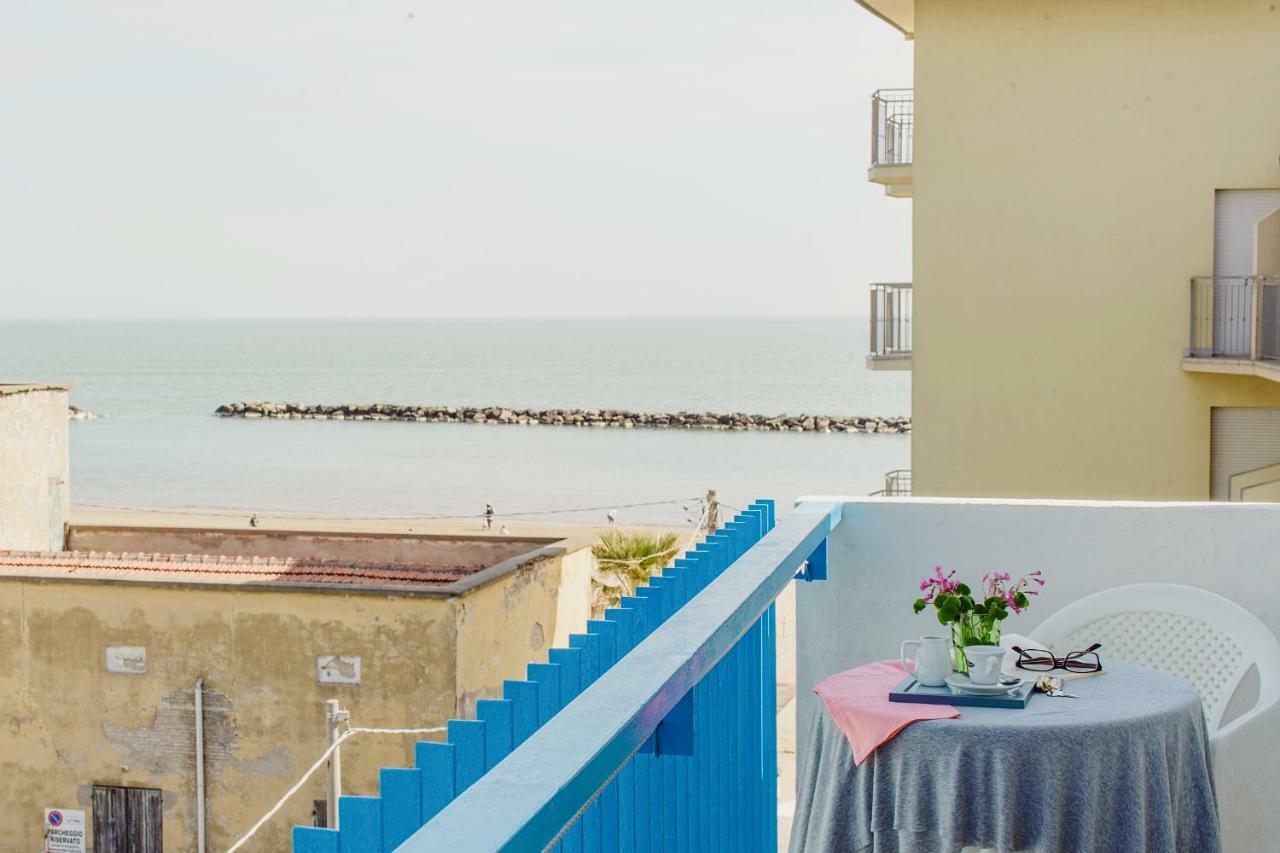 Hotel Lauretta Bellaria-Igea Marina Ngoại thất bức ảnh
